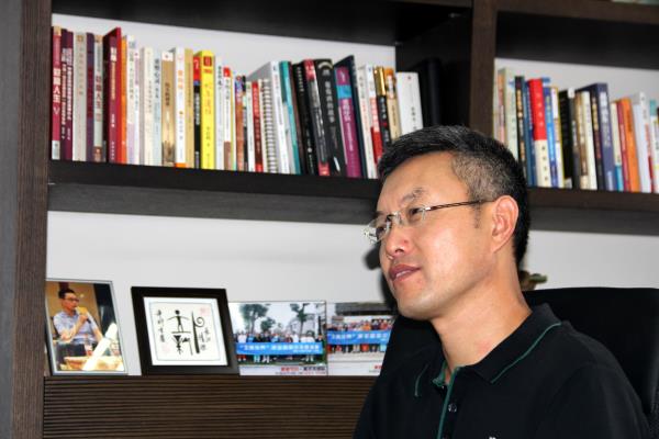 書(shū)香門地董事長(zhǎng)卜立新.JPG