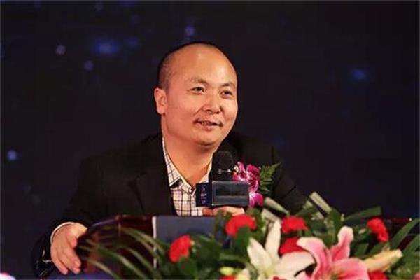 賈鋒 華耐家居集團董事長、廣東華美立家投資控股有限公司董事長.jpg
