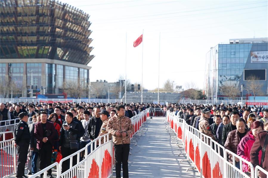 家居網(wǎng)鏈 引領(lǐng)中國(guó)裝飾行業(yè)高端定制潮流的“首選平臺(tái)”